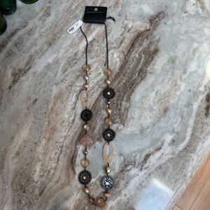 NWT! NY & Co Elegant Black and Gold Necklace